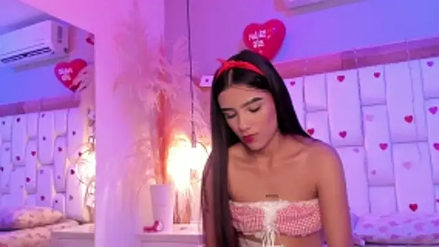 StefanyCondia online show from 02-18-26, 06:04