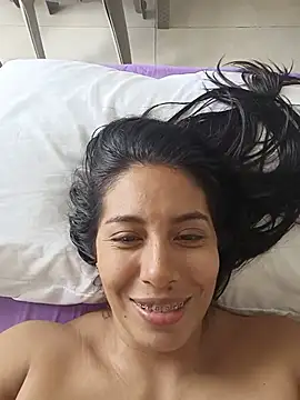 Snapshot of LizaLorini chatting on 06-15-26, 02:06 LizaLorini online show from 06-15-26, 02:06