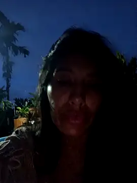 Snapshot of LizaLorini chatting on 04-23-26, 12:17 LizaLorini online show from 04-23-26, 12:17