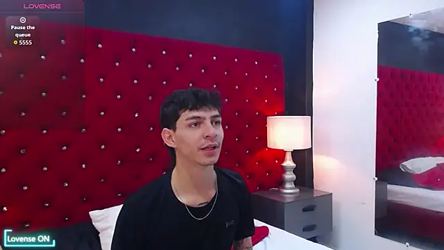 Logan Woods online show from 02-08-26, 06:16