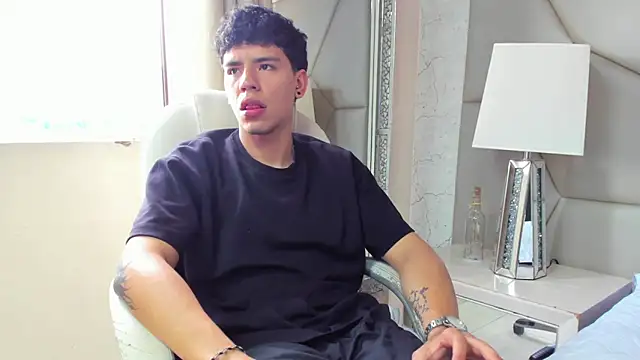 Tobias Vega online show from 04-03-26, 09:43