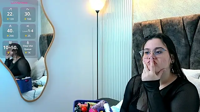 zoe hugeboobs online show from 02-19-26, 11:51