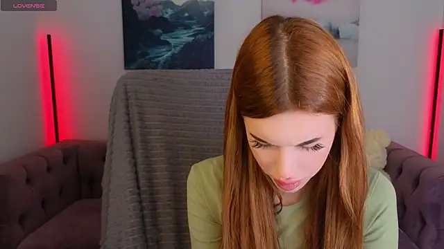 Snapshot of Anna_Lumina chatting on 02-05-26, 08:48 Anna Lumina online show from 02-05-26, 08:48