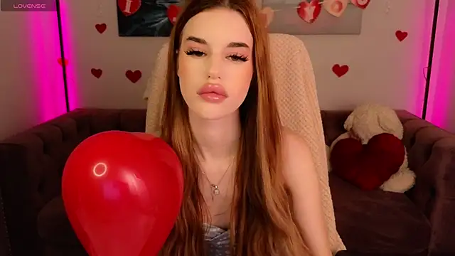 Snapshot of Anna_Lumina chatting on 02-13-26, 09:04 Anna Lumina online show from 02-13-26, 09:04