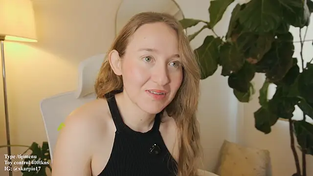 Scarlett NoirMuse online show from 02-17-26, 04:37