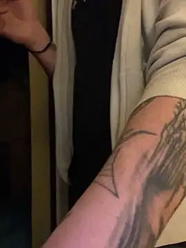 Snapshot of InkedGuy1 chatting on 02-25-26, 08:52 InkedGuy1 online show from 02-25-26, 08:52