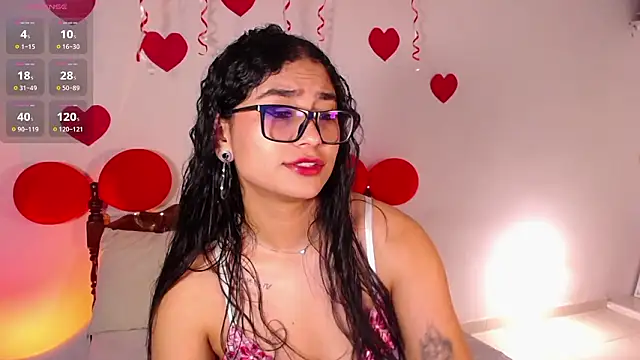 Snapshot of thalia_069 chatting on 03-03-26, 02:35 thalia 069 online show from 03-03-26, 02:35