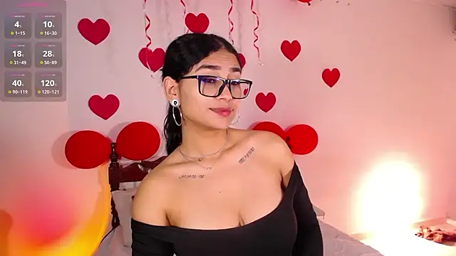 Snapshot of thalia_069 chatting on 03-08-26, 01:58 thalia 069 online show from 03-08-26, 01:58