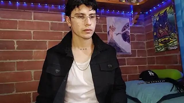 PaulDamico online show from 04-08-26, 01:01