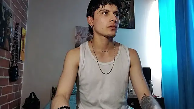 Snapshot of PaulDamico chatting on 05-20-26, 03:53 PaulDamico online show from 05-20-26, 03:53