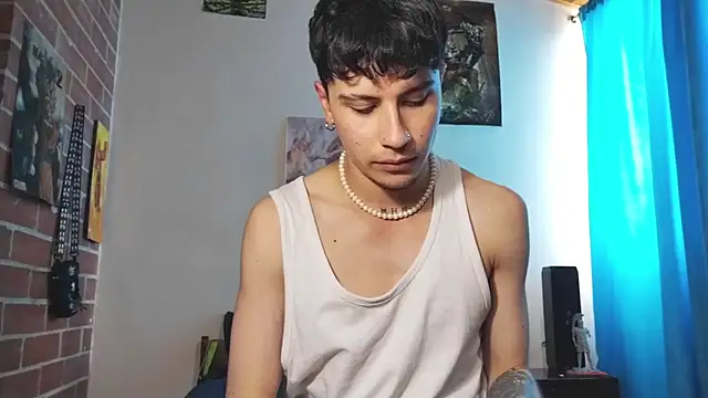 Snapshot of PaulDamico chatting on 06-05-26, 04:56 PaulDamico online show from 06-05-26, 04:56