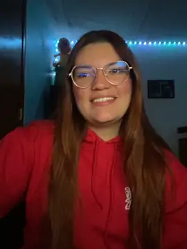 Snapshot of Vixroy7 chatting on 02-18-26, 01:14 Vixroy7 online show from 02-18-26, 01:14