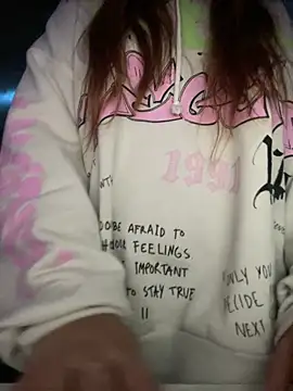 Snapshot of Vixroy7 chatting on 03-01-26, 01:27 Vixroy7 online show from 03-01-26, 01:27