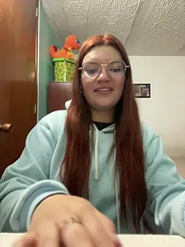 Snapshot of Vixroy7 chatting on 05-19-26, 11:45 Vixroy7 online show from 05-19-26, 11:45