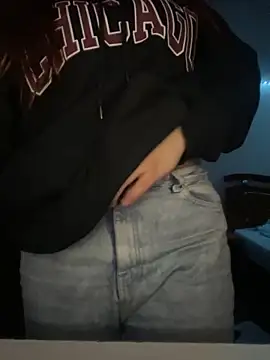 Snapshot of Vixroy7 chatting on 02-22-26, 12:24 Vixroy7 online show from 02-22-26, 12:24