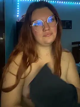 Snapshot of Vixroy7 chatting on 02-03-26, 02:53 Vixroy7 online show from 02-03-26, 02:53