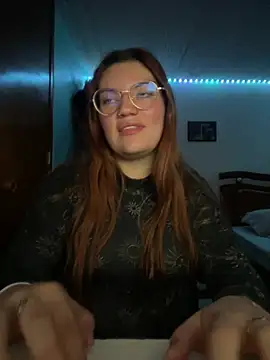 Snapshot of Vixroy7 chatting on 02-27-26, 01:06 Vixroy7 online show from 02-27-26, 01:06