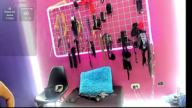 Slave Melany bdsm online show from 02-02-26, 01:54