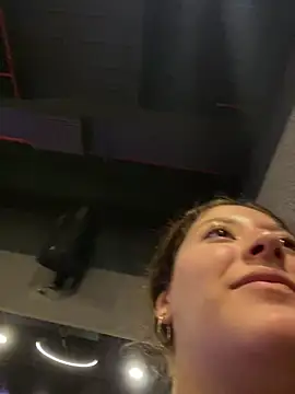 lizzy luminair online show from 02-04-26, 02:12