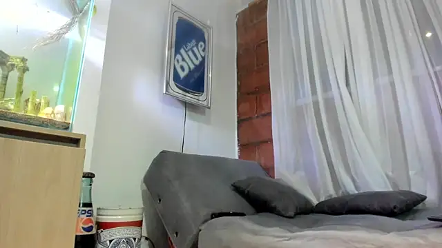 Snapshot of mister_eithan chatting on 05-13-26, 04:30 mister eithan online show from 05-13-26, 04:30