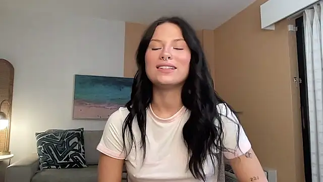 Amereyfortenberry online show from 01-19-26, 04:38