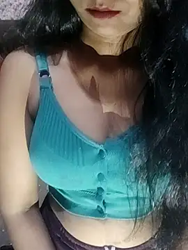 Ayesha Khan1 online show from 04-16-26, 11:00