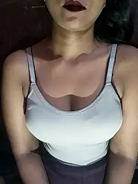 Ayesha Khan1 online show from 04-23-26, 11:27