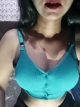 Ayesha Khan1 online show from 04-16-26, 10:34