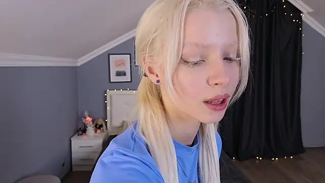 Naomi Demio online show from 03-05-26, 11:07