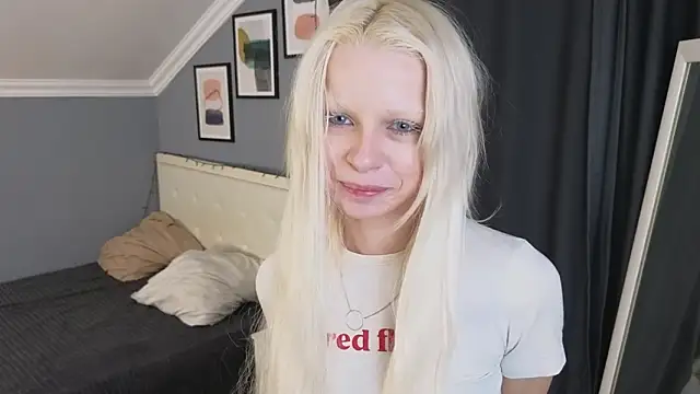 Naomi Demio online show from 03-12-26, 12:09