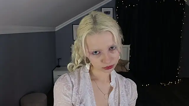 Naomi Demio online show from 02-19-26, 09:17