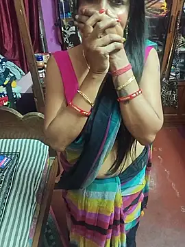 Snapshot of Little-Roshni chatting on 02-06-26, 04:36 Little-Roshni online show from 02-06-26, 04:36