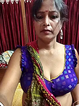Snapshot of Little-Roshni chatting on 06-26-26, 05:41 Little-Roshni online show from 06-26-26, 05:41