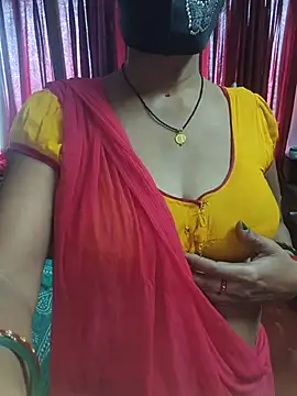 Snapshot of Little-Roshni chatting on 08-03-26, 06:54 Little-Roshni online show from 08-03-26, 06:54
