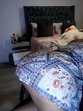 Barbieee1301 online show from 03-23-26, 06:41