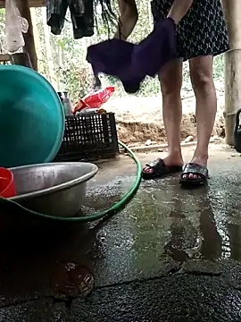 Nuna 689 online show from 04-16-26, 03:18