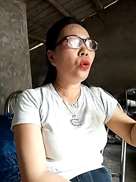 Snapshot of Nuna_689 chatting on 05-07-26, 03:55 Nuna 689 online show from 05-07-26, 03:55