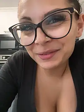 HiddendesireXO01 online show from 02-12-26, 10:15