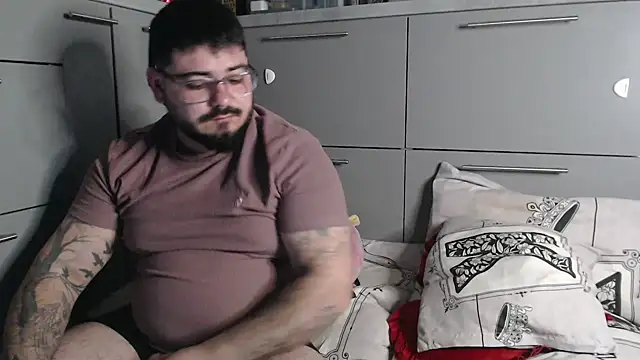 HiddendesireXO01 online show from 02-27-26, 08:19