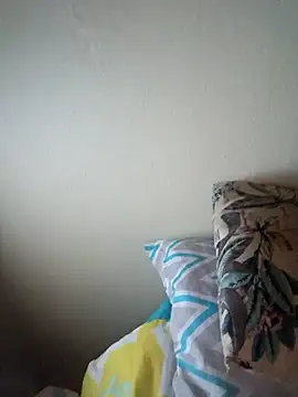 Snapshot of Osito81hot chatting on 01-18-26, 08:23 Osito81hot online show from 01-18-26, 08:23