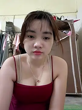 Snapshot of Pinks_cool chatting on 04-22-26, 02:35 Pinks cool online show from 04-22-26, 02:35