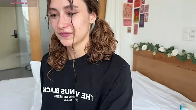 cutiemari online show from 04-12-26, 04:49