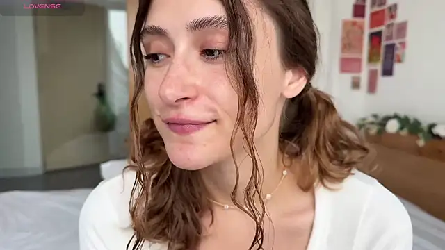 cutiemari online show from 04-19-26, 05:08