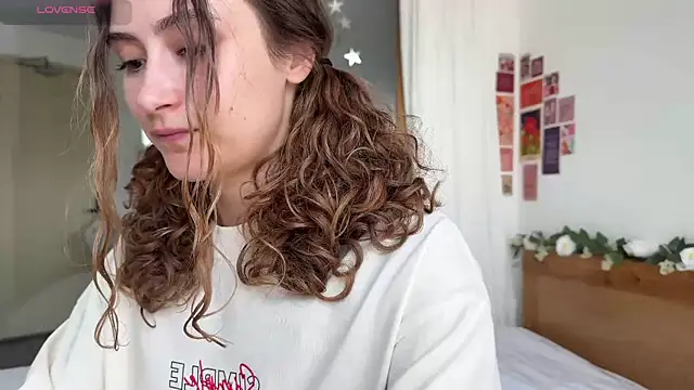 cutiemari online show from 05-15-26, 05:05
