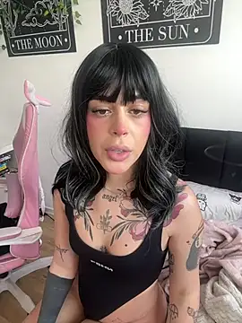Snapshot of ariane_kimiko chatting on 05-26-26, 04:49 ariane kimiko online show from 05-26-26, 04:49