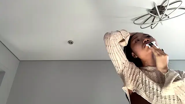 SweetMiaXO online show from 03-31-26, 10:12