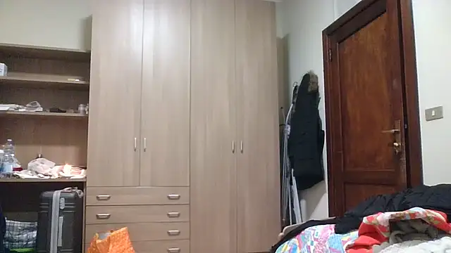 Snapshot of Miasexmilf chatting on 02-22-26, 05:47 Miasexmilf online show from 02-22-26, 05:47