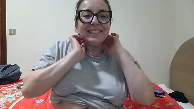 Miasexmilf online show from 04-10-26, 10:17