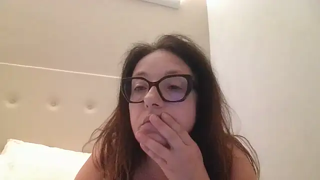Snapshot of Miasexmilf chatting on 08-04-26, 05:01 Miasexmilf online show from 08-04-26, 05:01