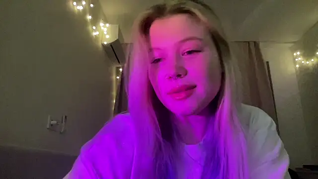 Lulu Di online show from 03-18-26, 10:10